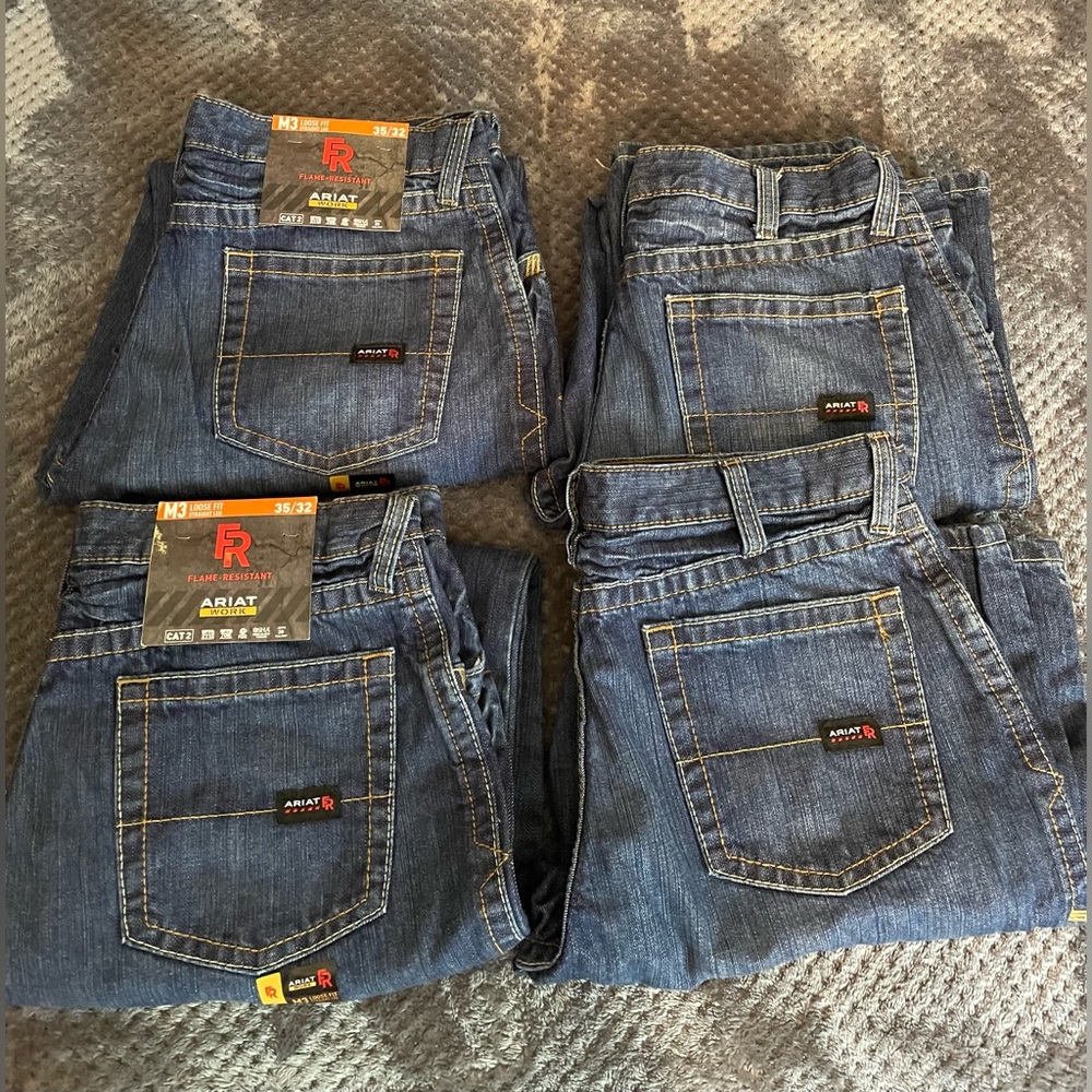 Mens Ariat FR Jeans 35x32 Lot of 4